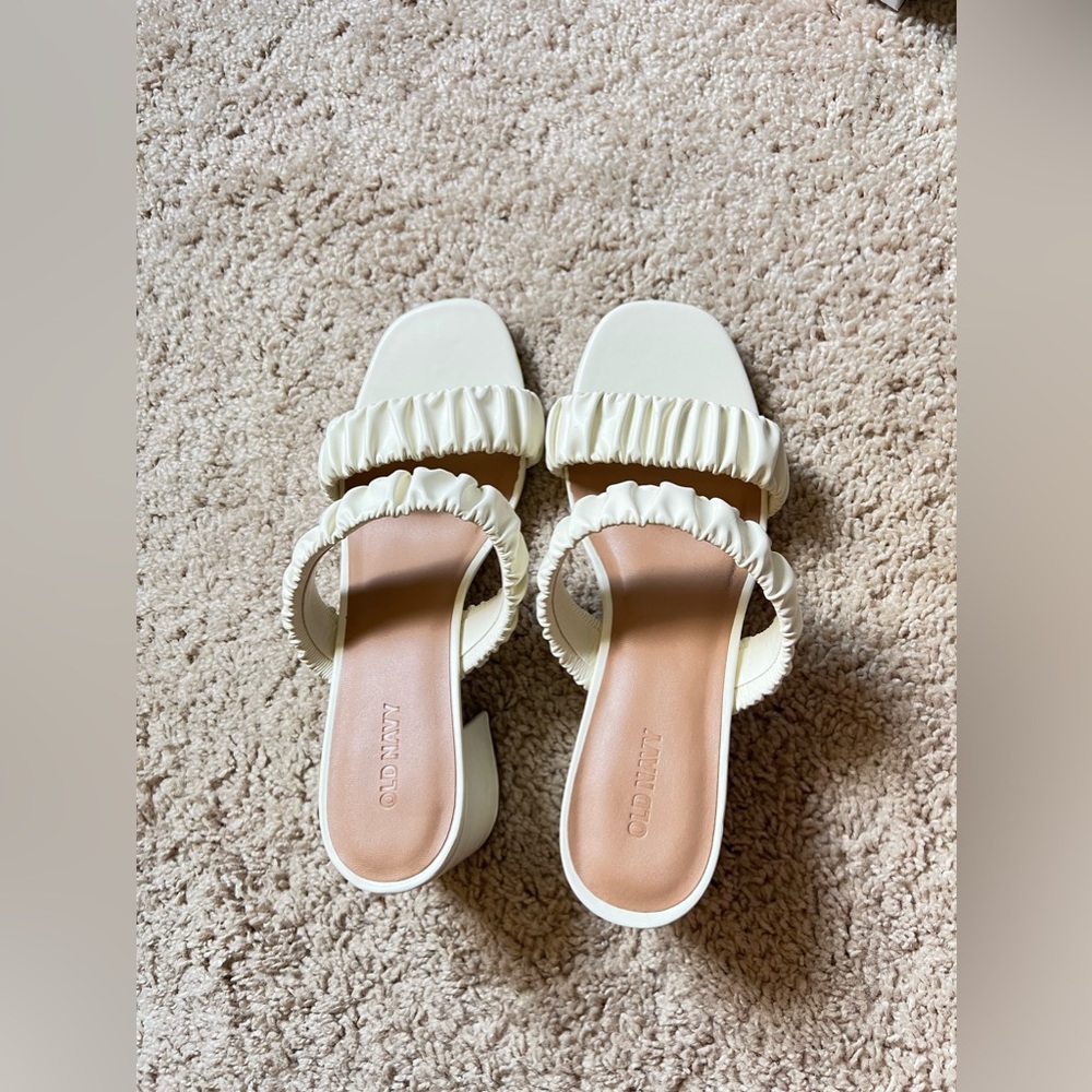 NWOT Old Navy Heels